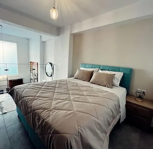 Appartamento Escala Luxury Loft 2 In The Center &free Parking Volos